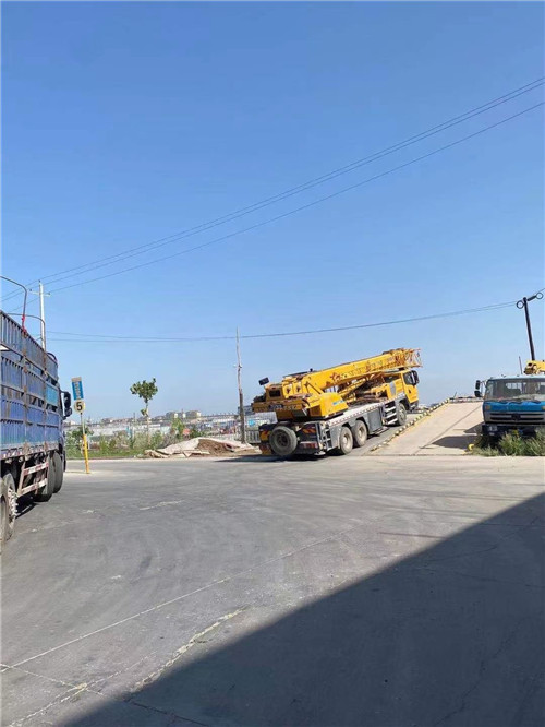 尼木县25吨吊车的租赁价格大概是多少？